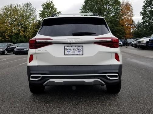 2022 Kia Seltos EX