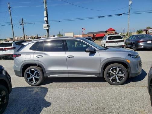 2025 Volkswagen Tiguan 2.0T SE