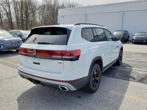 2025 Volkswagen Atlas 2.0T Peak Edition