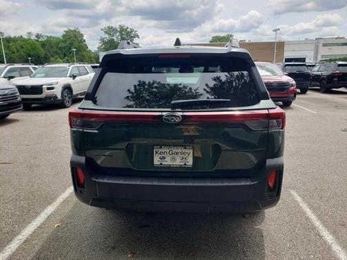 Deep Emerald Green 2026 Subaru Outback Limited XT