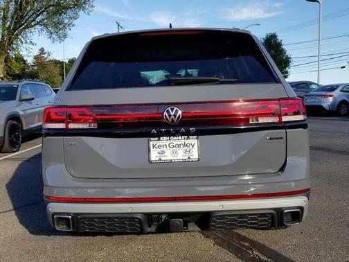 2026 Volkswagen Atlas PEAK EDITION