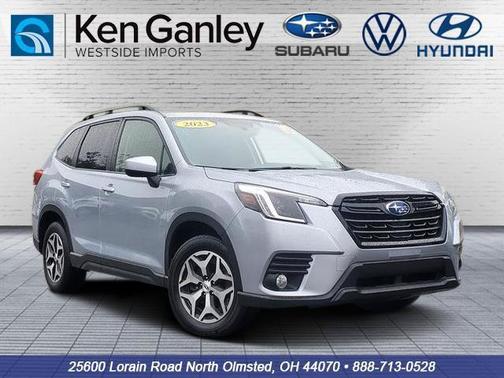 Ice Silver Metallic 2023 Subaru Forester Premium
