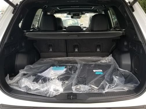 Crystal White Pearl 2026 Subaru Forester Sport