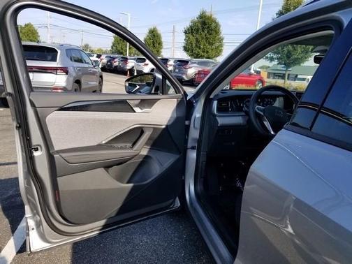 2025 Volkswagen Tiguan 2.0T S