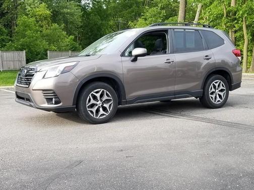 2022 Subaru Forester Premium
