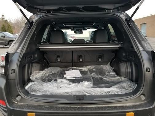 Magnetite Gray Metallic 2026 Subaru Forester Wilderness