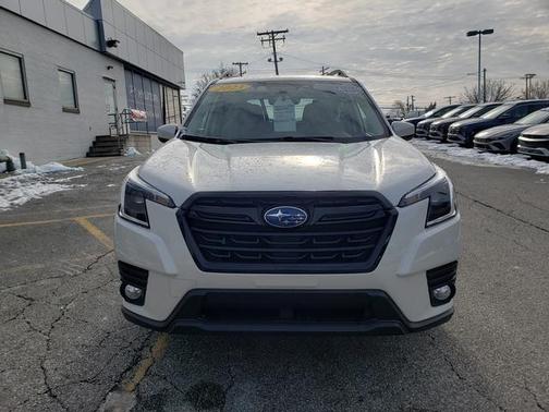 2023 Subaru Forester Premium