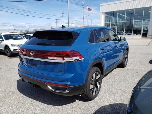 2025 Volkswagen Atlas Cross Sport 2.0T SE w/Technology