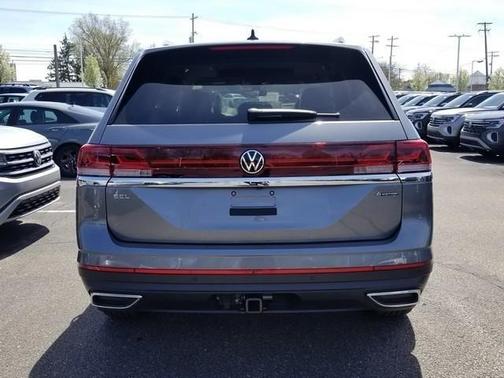2025 Volkswagen Atlas 2.0T SEL
