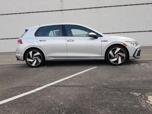 2023 Volkswagen Golf GTI 2.0T SE