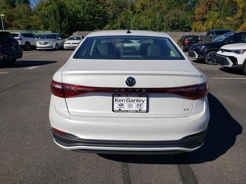 2026 Volkswagen Jetta 1.5T SE