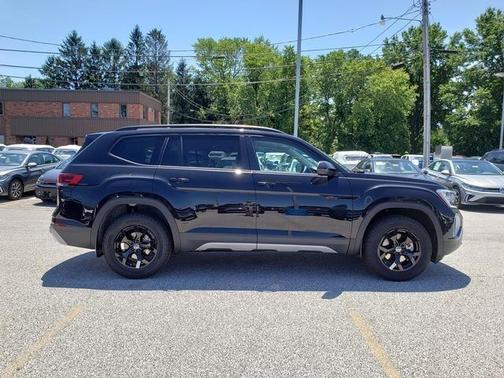 2025 Volkswagen Atlas 2.0T Peak Edition