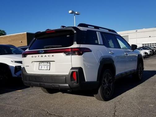 Crystal White Pearl 2026 Subaru Outback Limited XT