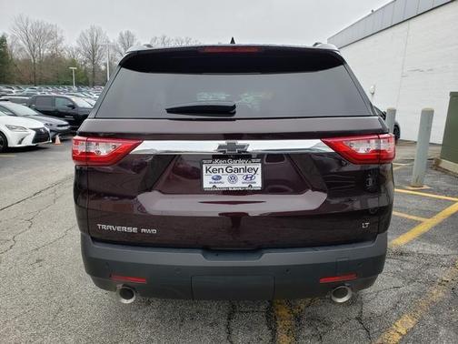 2021 Chevrolet Traverse LT Cloth
