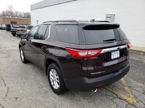 2021 Chevrolet Traverse LT Cloth