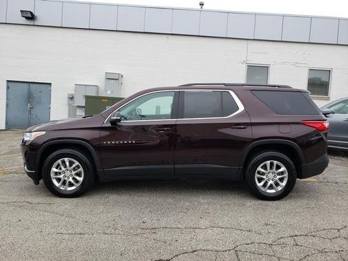 2021 Chevrolet Traverse LT Cloth