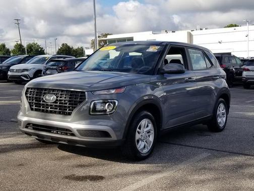 Galactic Gray 2022 Hyundai VENUE SE