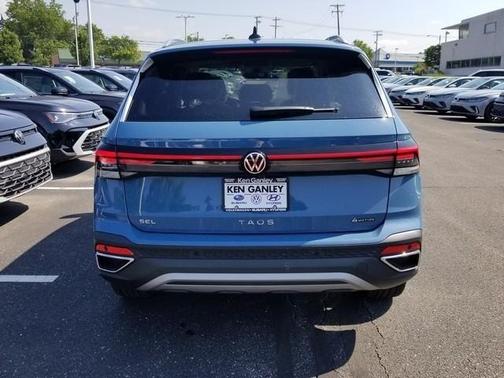 2025 Volkswagen Taos 1.5T SEL