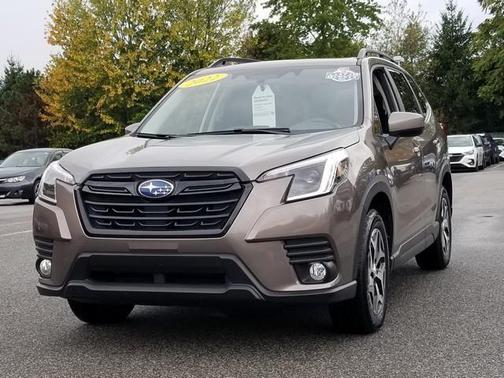 2022 Subaru Forester Premium