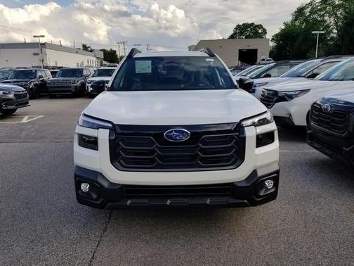 Crystal White Pearl 2026 Subaru Outback Premium