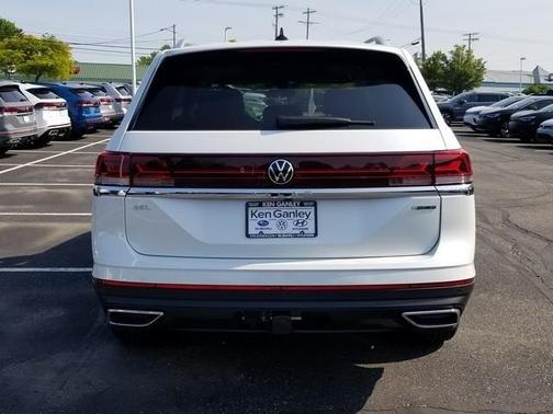 2025 Volkswagen Atlas 2.0T SEL