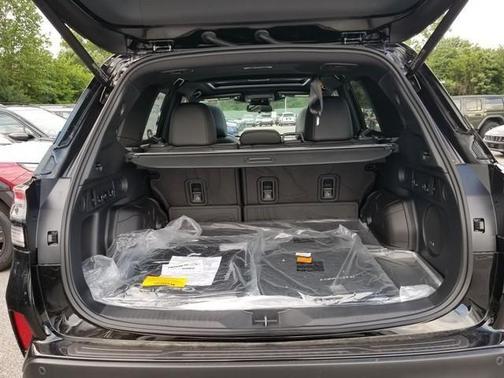 Crystal Black Silica 2026 Subaru Forester Limited