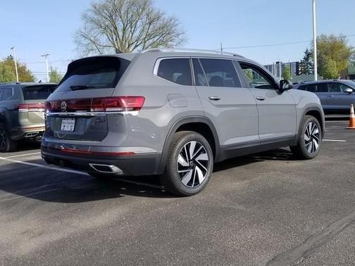 2025 Volkswagen Atlas 2.0T SEL