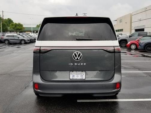 2025 Volkswagen ID. Buzz Pro S Plus
