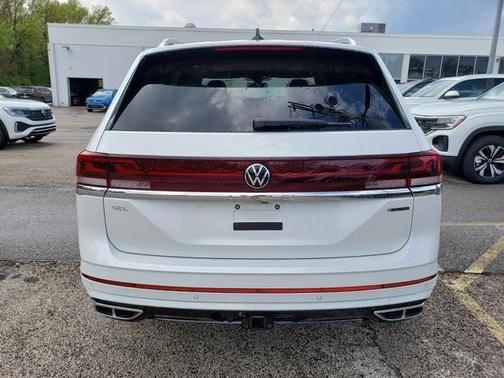 2025 Volkswagen Atlas 2.0T SEL Premium R-Line