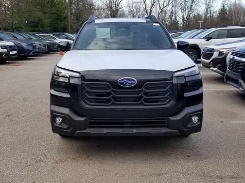 Crystal Black Silica 2026 Subaru Outback Limited