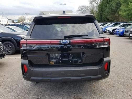 Crystal Black Silica 2026 Subaru Outback Limited