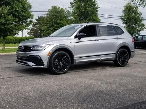 2022 Volkswagen Tiguan 2.0T SE R-Line Black