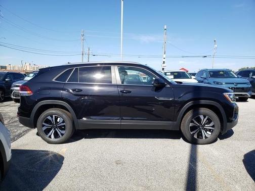 2026 Volkswagen Atlas Cross Sport 2.0T SE