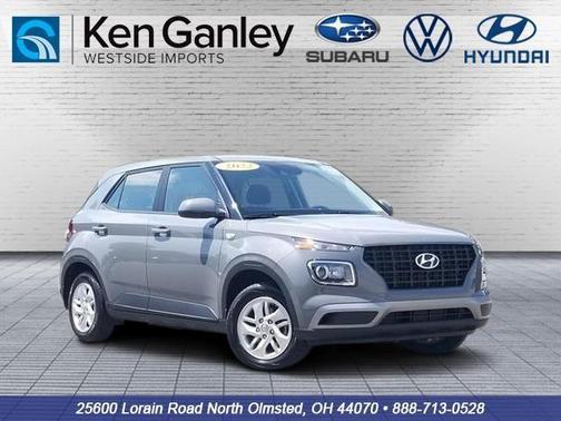2022 Hyundai VENUE SE