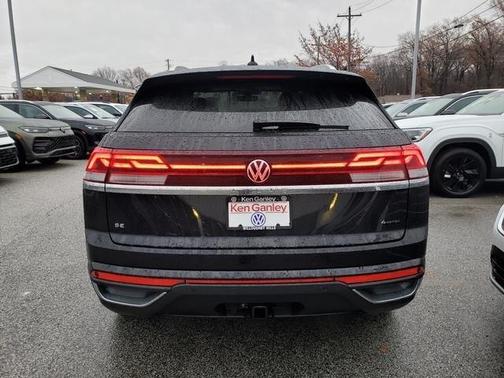 2026 Volkswagen Atlas Cross Sport 2.0T SE
