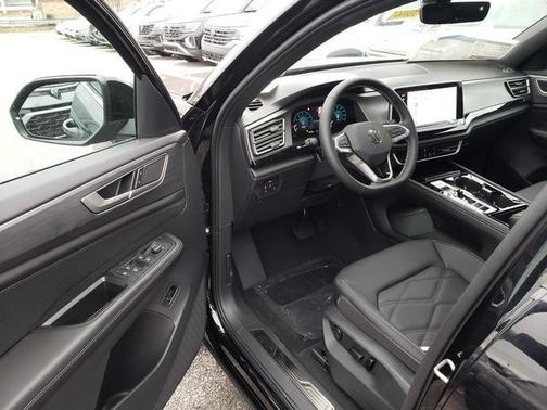 2026 Volkswagen Atlas Cross Sport 2.0T SE