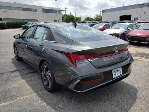 2025 Hyundai ELANTRA HEV Limited