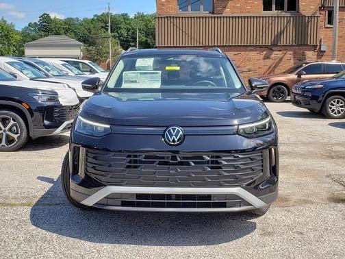 2025 Volkswagen Tiguan 2.0T SE