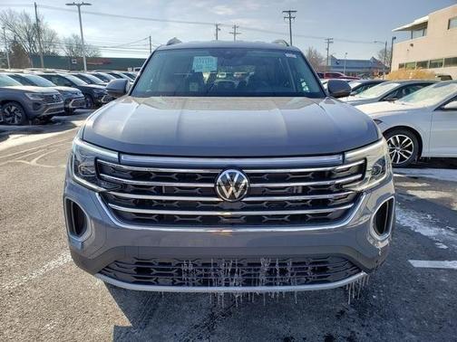 2025 Volkswagen Atlas 2.0T SE
