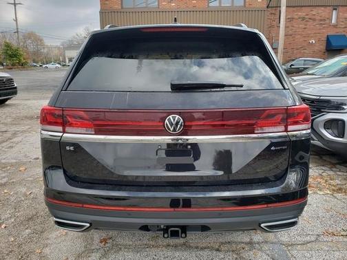 2025 Volkswagen Atlas 2.0T SE