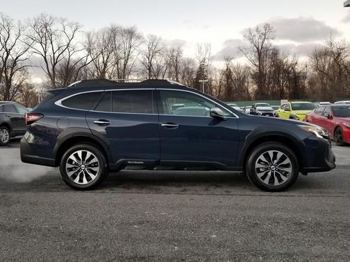 2023 Subaru Outback Touring