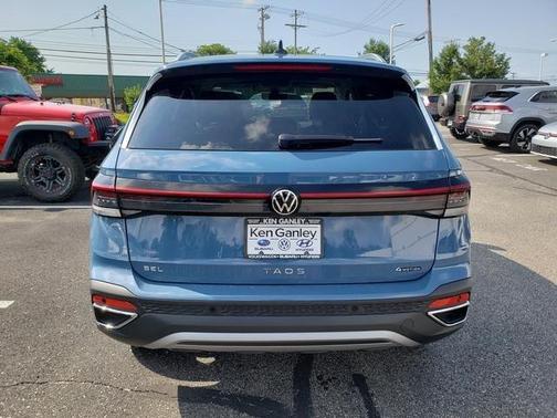 2025 Volkswagen Taos 1.5T SEL