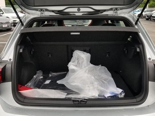 2025 Volkswagen Golf GTI 2.0T SE