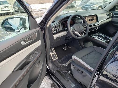 2026 Volkswagen Atlas PEAK EDITION