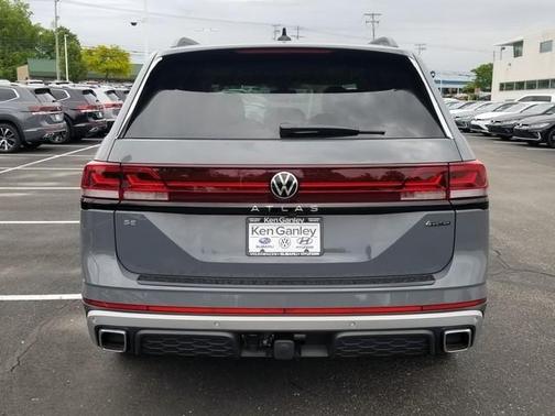 2025 Volkswagen Atlas 2.0T Peak Edition