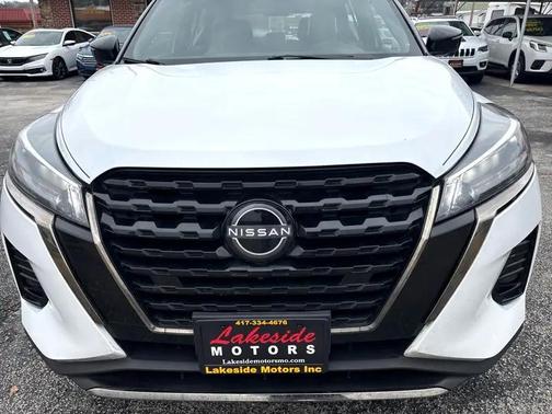 2024 Nissan Kicks SR