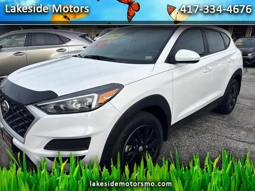 Cream White 2020 Hyundai TUCSON SE