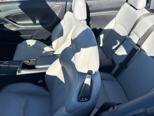 2011 Lexus IS 250C Base