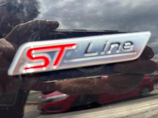 Agate Black Metallic 2023 Ford Edge ST Line