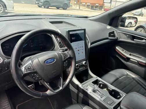 Agate Black Metallic 2023 Ford Edge ST Line